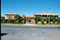 Grand Manor Motor Inn - Accommodation Noosa 0