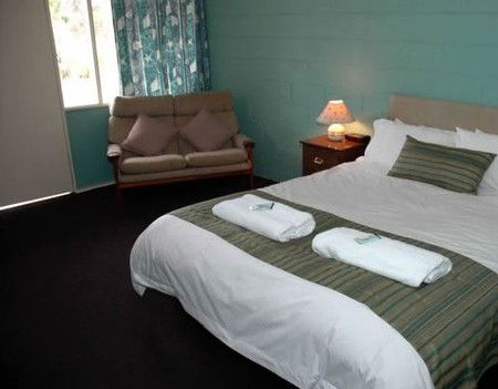 The Bay Motel - Safety Beach - Accommodation Noosa 0