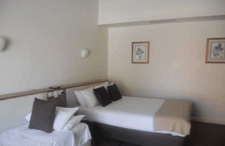 Burkes Hotel Motel - Accommodation Noosa