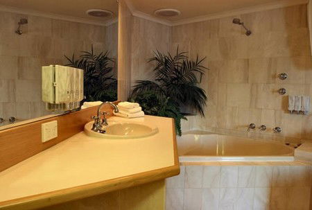 The Esplanade Motor Inn - Accommodation Noosa 3