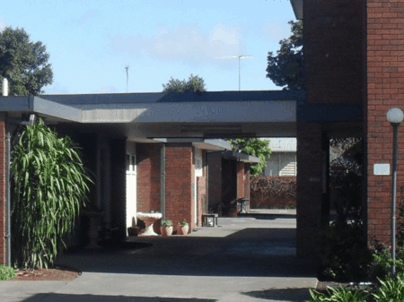 Kardinia Park Motel - Accommodation Noosa 1
