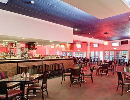 The Statesman Hotel - Accommodation Noosa 2