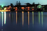 Clan Lakeside Lodge - Accommodation Noosa 0