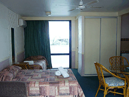 Club Surfers - Accommodation Noosa 0