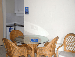 Club Surfers - Accommodation Noosa 2