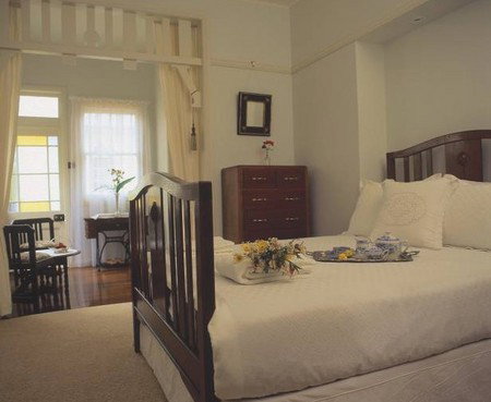 Tokelau Guest House - Accommodation Noosa 1