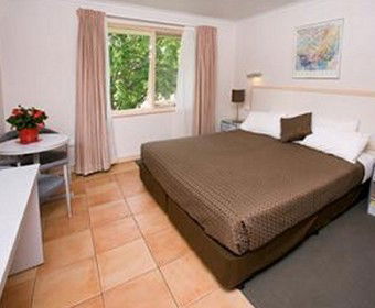 Forrest Hotel And Apartments - Accommodation Noosa 0