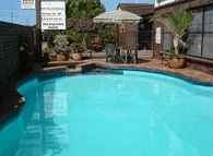 Chalet Motor Inn - Accommodation Noosa 2