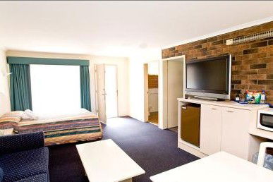 Comfort Inn Big Windmill - Accommodation Noosa 2