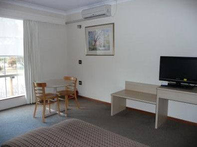 Hamiltons Townhouse Motel - Accommodation Noosa 3