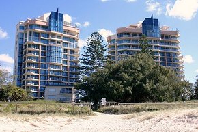 AA Oceana On Broadbeach - Accommodation Noosa 0