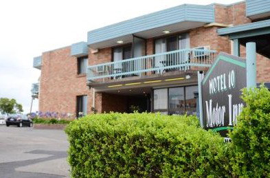 Motel 10 Motor Inn - Accommodation Noosa 0