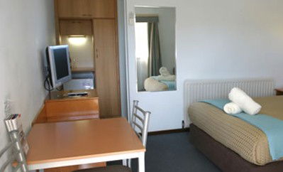 Colonial Lodge Motor Inn - Accommodation Noosa 4