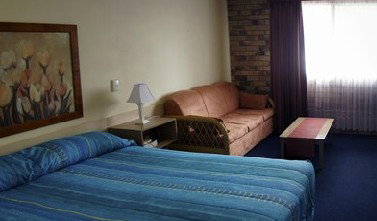 Lancaster Court Motel - Accommodation Noosa 2
