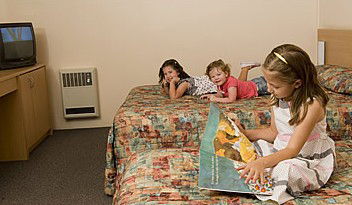 Oriana Motor Inn - Accommodation Noosa 0