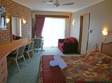 Sapphire Waters Motor Inn - Accommodation Noosa 4