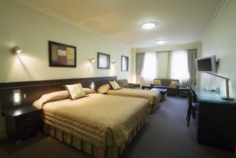 Hyde Park Inn - Accommodation Noosa 3