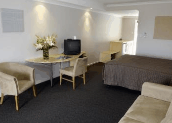 Dog Rock Motel - Accommodation Noosa 1