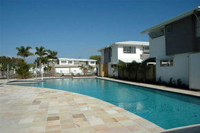 Coolum Villas - Accommodation Noosa 0