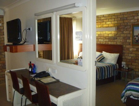 Burke And Wills Motor Inn Kingaroy - Accommodation Noosa 2