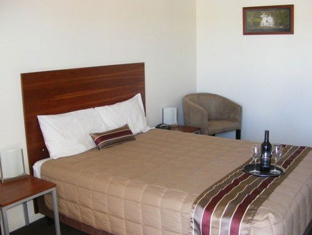 Burke And Wills Motor Inn Kingaroy - Accommodation Noosa 3