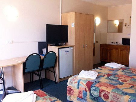 City Centre Motel - Accommodation Noosa 2