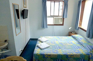 Acacia Inner City Inn - Accommodation Noosa 1