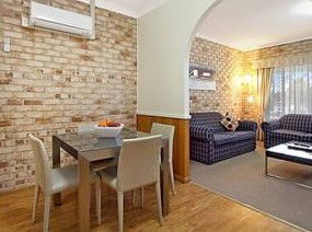 Highlander Motor Inn And Apartments - Accommodation Noosa 3