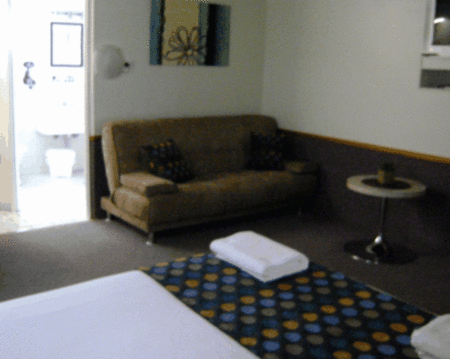 Rockhampton Court Motor Inn - Accommodation Noosa 2
