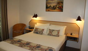 Colonial Village Motel - Accommodation Noosa 1