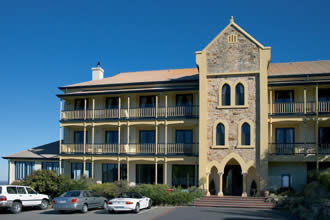 Grand Mercure Mount Lofty House - Accommodation Noosa 1
