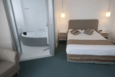Atlantic Tower Motor Inn - Accommodation Noosa 1