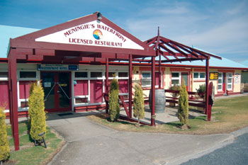 Meningies Waterfront Motel - Accommodation Noosa 0