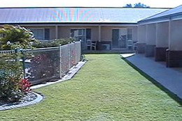 Emerald Explorers Inn - Accommodation Noosa 0