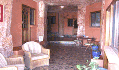 The Underground Motel - Accommodation Noosa 1
