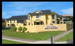 Hopkins House Motel & Apartments - Accommodation Noosa 1