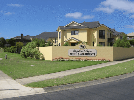 Hopkins House Motel & Apartments - Accommodation Noosa 3