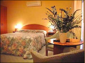 Hopkins House Motel & Apartments - Accommodation Noosa 4