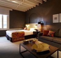 Harbour Rocks Hotel - Accommodation Noosa