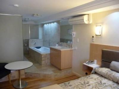 Indian Ocean Hotel - Accommodation Noosa 1