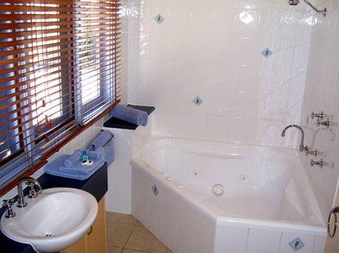 Rayville Boat Houses - Accommodation Noosa 4