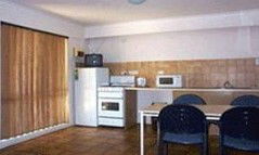 Alice Tourist Apartments - Accommodation Noosa 2