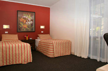 Whale Motor Inn - Accommodation Noosa 5