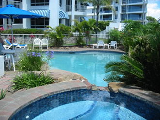 Estoril On Moffat Holiday Apartments - Accommodation Noosa 4