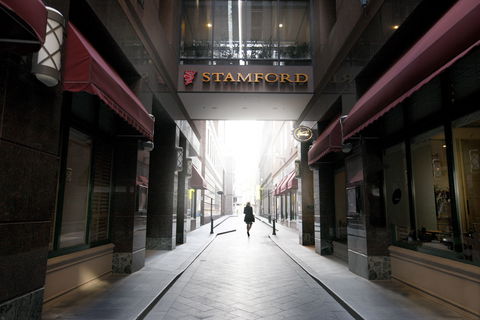 Stamford Plaza Melbourne - Accommodation Noosa 2