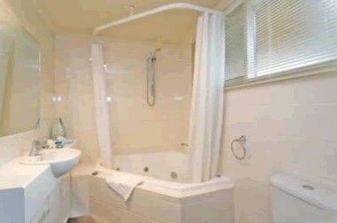 Whitecrest Great Ocean Road Resort - Accommodation Noosa 3