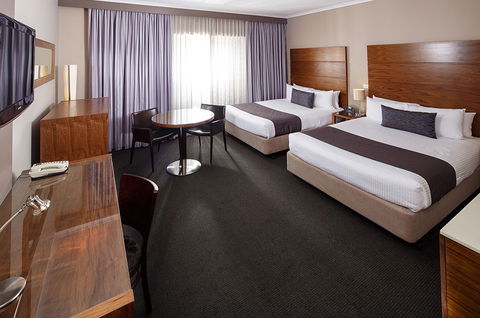 Quality Hotel Dickson - Accommodation Noosa 1