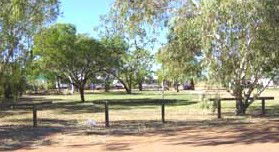 Threeways Roadhouse Tourist Park - Accommodation Noosa 2