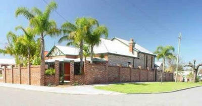 Above Bored Bed And Breakfast - Accommodation Noosa 1