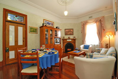 Above Bored Bed And Breakfast - Accommodation Noosa 3